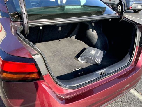 Used 2024 Nissan Altima 2.5 SL image 25