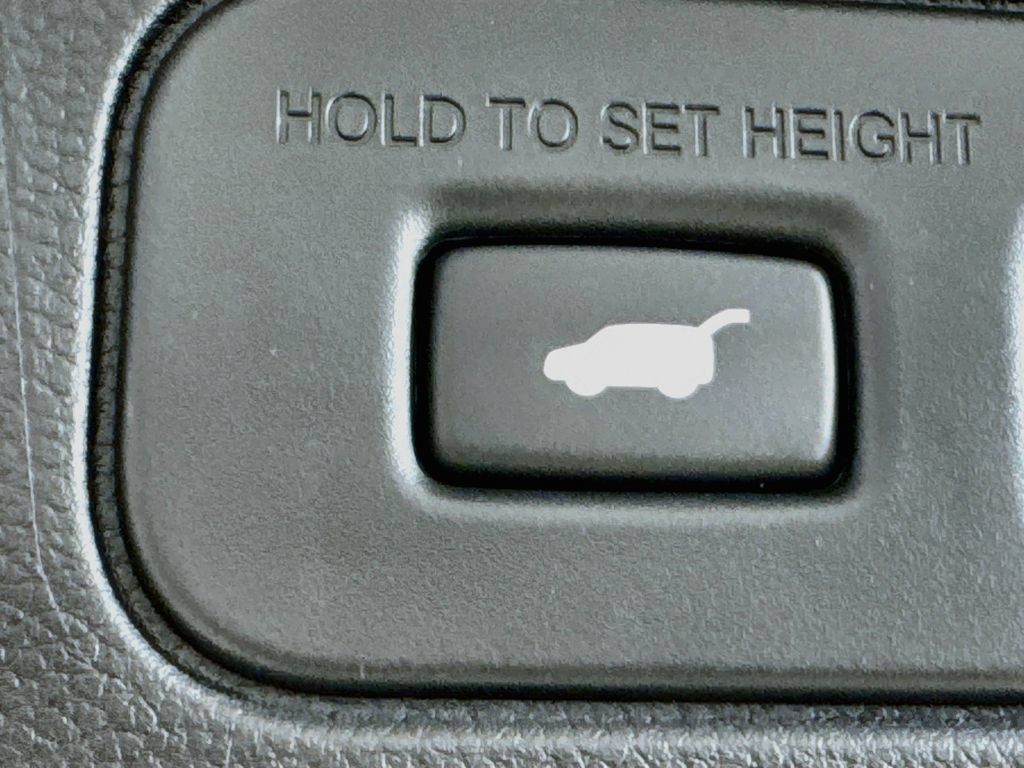 New 2026 Honda Pilot Sport image 32