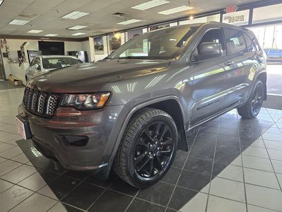 Used 2019 Jeep Grand Cherokee Altitude