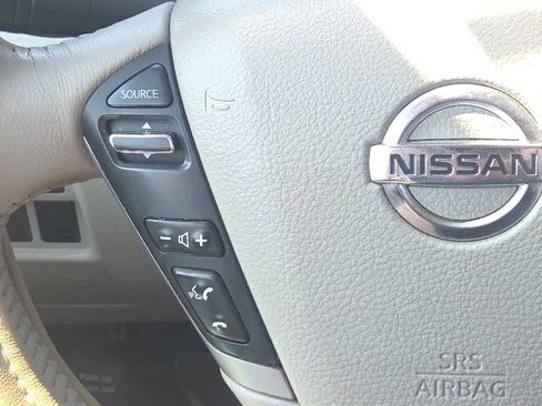 Used 2016 Nissan Quest SV FWD image 27