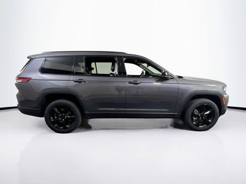 Used 2023 Jeep Grand Cherokee L Laredo AWD/4WD image 4