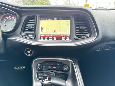 Used 2019 Dodge Challenger R/T image 23