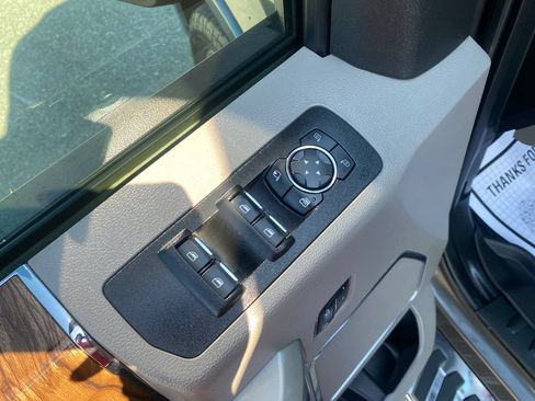 Used 2018 Ford F150 Lariat AWD/4WD image 13