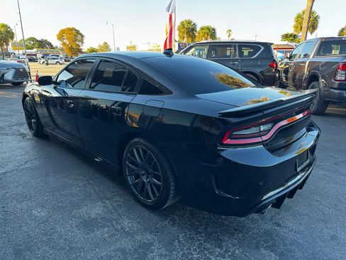 Used 2017 Dodge Charger R/T Scat Pack RWD image 8