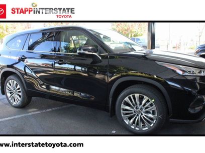 New 2026 Toyota Highlander Platinum