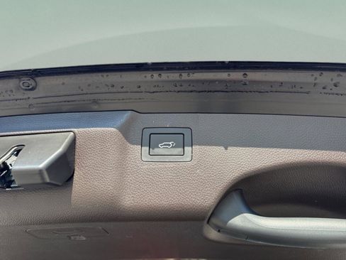 Used 2018 Hyundai Santa Fe SE image 30