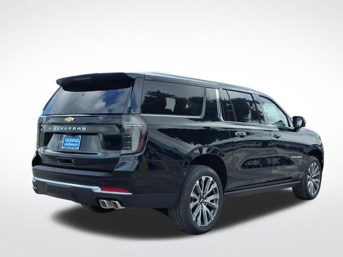 New 2026 Chevrolet Suburban High Country AWD/4WD image 3