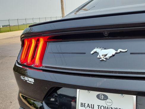 Used 2023 Ford Mustang Premium RWD image 6