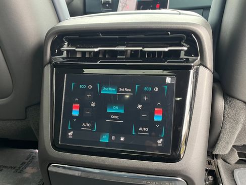 Used 2025 Cadillac Escalade IQ Luxury 2 image 47