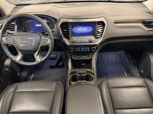 Used 2023 GMC Acadia AT4 w/ Technology Package image 13