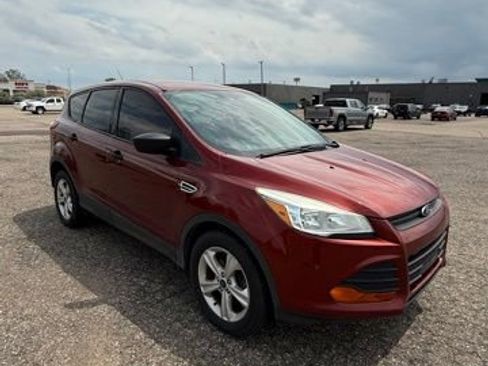 Used 2015 Ford Escape S FWD image 2