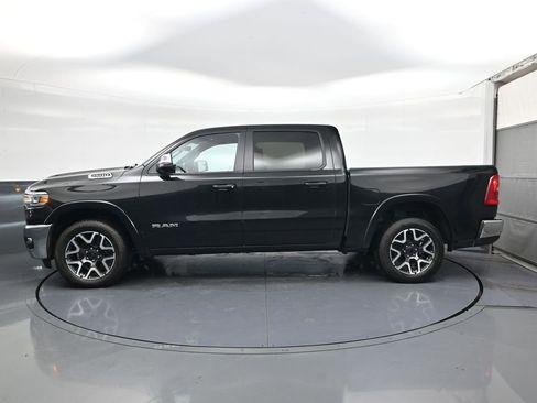 Used 2025 RAM 1500 Laramie AWD/4WD image 4