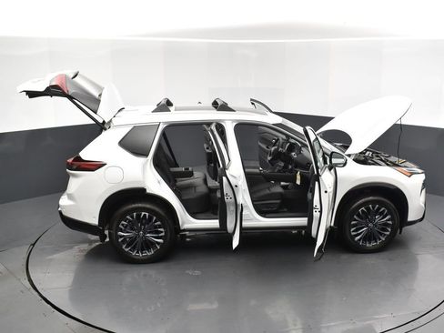 New 2026 Nissan Rogue Platinum w/ Platinum Premium Package AWD/4WD image 36