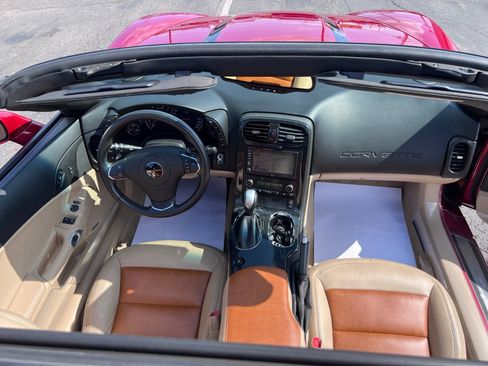 Used 2012 Chevrolet Corvette Grand Sport w/ 3LT Preferred Equipment Group RWD image 6