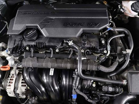 Used 2023 Hyundai Elantra SEL w/ Convenience Package image 17