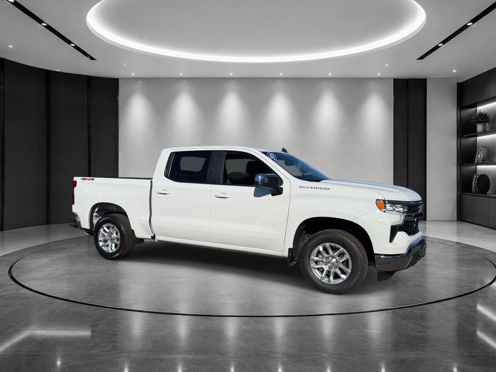 Used 2024 Chevrolet Silverado 1500 LT AWD/4WD image 5