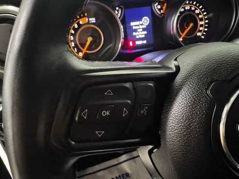 Used 2022 Jeep Wrangler Unlimited Sport AWD/4WD image 5
