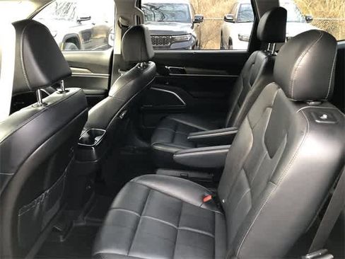 Used 2022 Kia Telluride SX w/ Nightfall Edition Package image 26