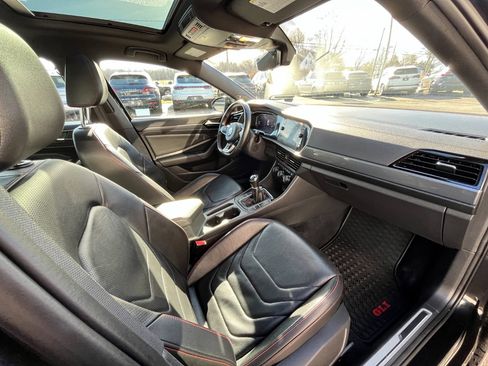 Used 2021 Volkswagen Jetta GLI Autobahn w/ GLI Autobahn Black Package image 32