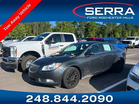 Used 2013 Buick Regal Leather FWD image 1