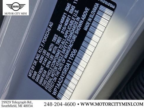 Used 2024 Porsche Cayenne AWD/4WD image 22