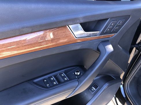 Used 2021 Audi Q5 2.0T Premium Plus image 12