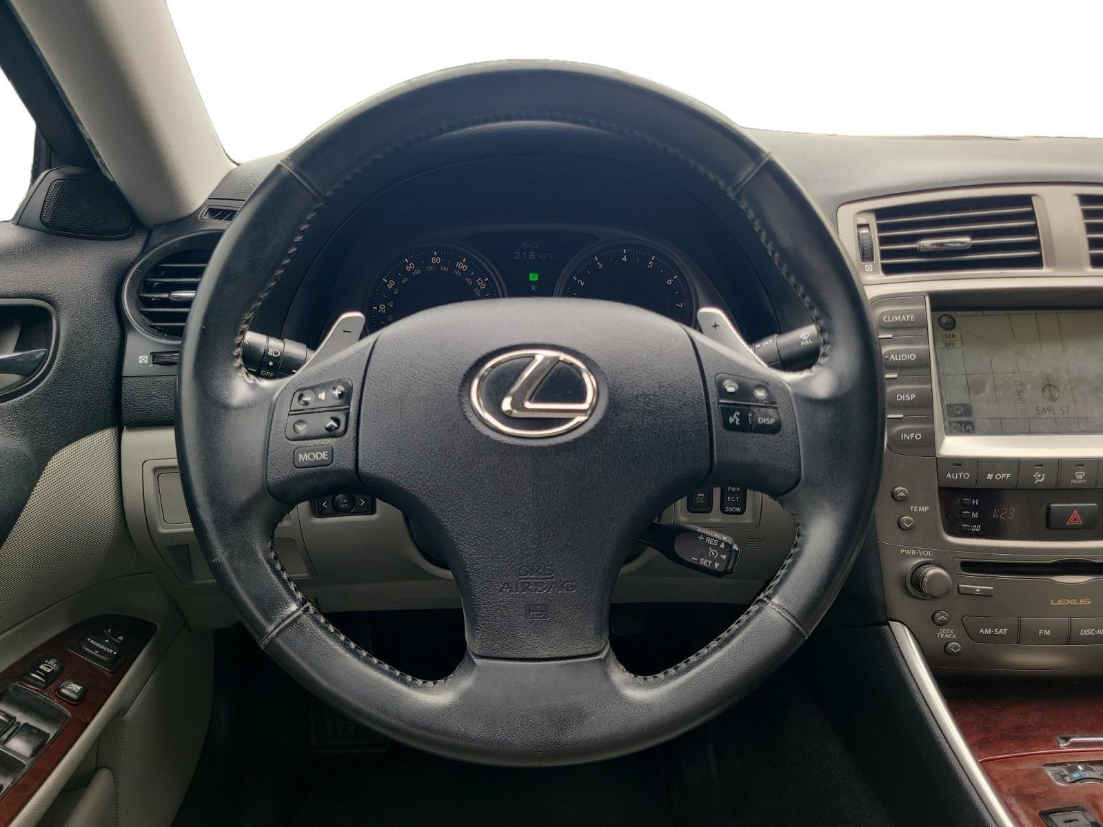 Used 2008 Lexus IS 250 w/ Premium Pkg RWD image 12