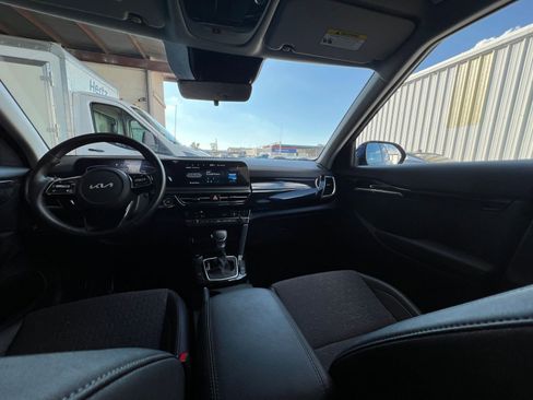 Used 2025 Kia Seltos S image 35