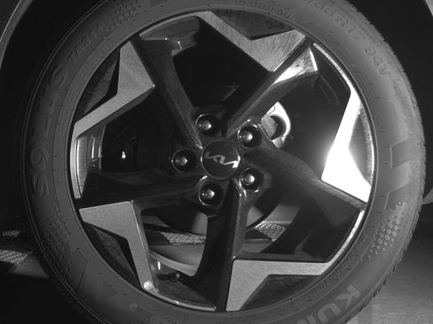 Used 2025 Kia Seltos S image 14