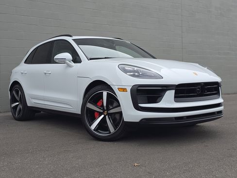 New 2026 Porsche Macan S image 6