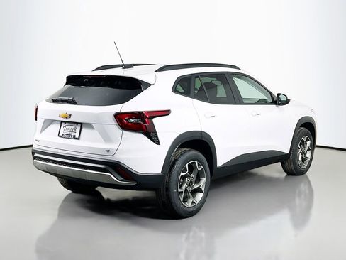 New 2026 Chevrolet Trax LT w/ Driver Confidence Package image 5