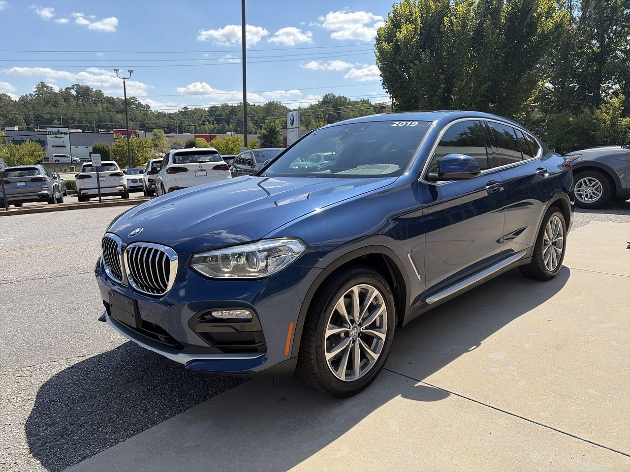 Used 2019 BMW X4 xDrive30i w/ Driving Assistance Package AWD/4WD image 4