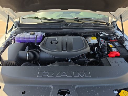 New 2026 RAM 1500 Big Horn AWD/4WD image 35