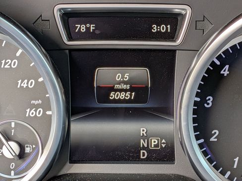 Used 2016 Mercedes-Benz GL 550 4MATIC image 18