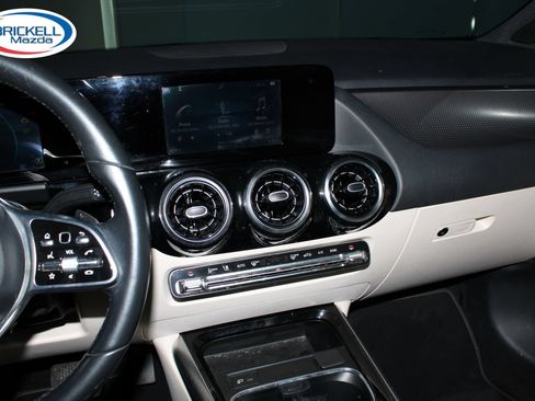 Used 2021 Mercedes-Benz GLA 250 image 18