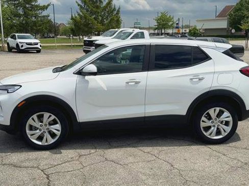 Used 2024 Buick Encore GX Preferred AWD/4WD image 5