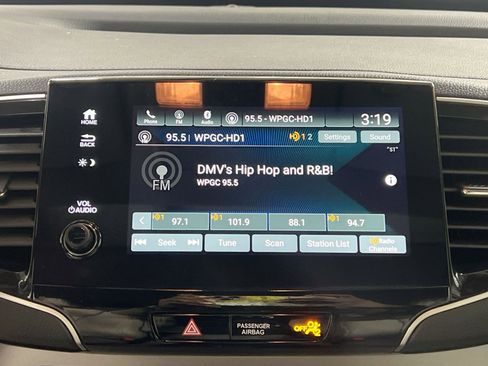 Used 2019 Honda Pilot EX-L image 16