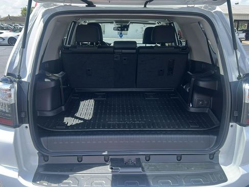 Used 2024 Toyota 4Runner SR5 Premium w/ Moonroof Package AWD/4WD image 12