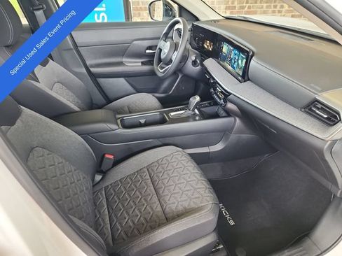 Used 2026 Nissan Kicks SV w/ SV Premium Package FWD image 12