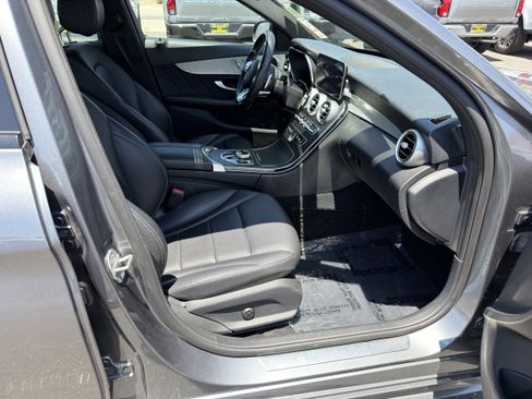 Used 2021 Mercedes-Benz C 300 Sedan image 10