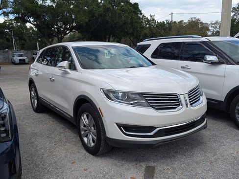 Used 2018 Lincoln MKX Premiere image 1