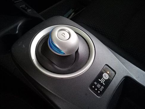 Used 2017 Nissan Leaf S image 18