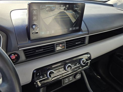 Certified 2023 Honda Pilot Touring image 20