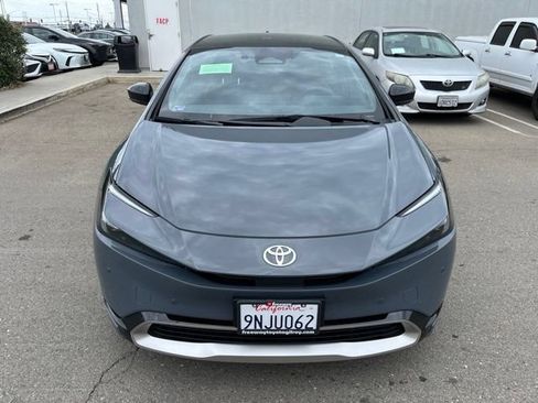 Used 2024 Toyota Prius Prime Premium w/ Advanced Technology Package FWD image 2