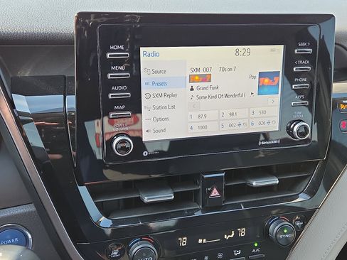 Used 2021 Toyota Camry LE image 14