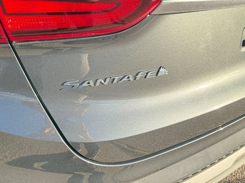 Used 2020 Hyundai Santa Fe SE AWD/4WD image 35