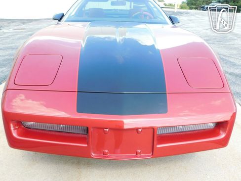 Used 1988 Chevrolet Corvette image 32
