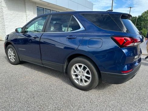 Used 2022 Chevrolet Equinox LT FWD image 3