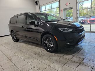 New 2026 Chrysler Pacifica Limited w/ S Appearance Package video 2