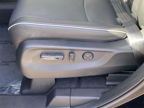 Used 2025 Honda Odyssey Elite image 15